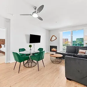 Emerald Gem 2bedroom 2bath With Full Marina View Apartment