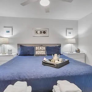 coconut-suite-2bed-1bath-minutes-to-downtown-beaches.hotelstampa.org/