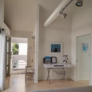 Venice Canals & Beach Apartment